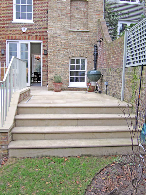 Bullnose garden steps